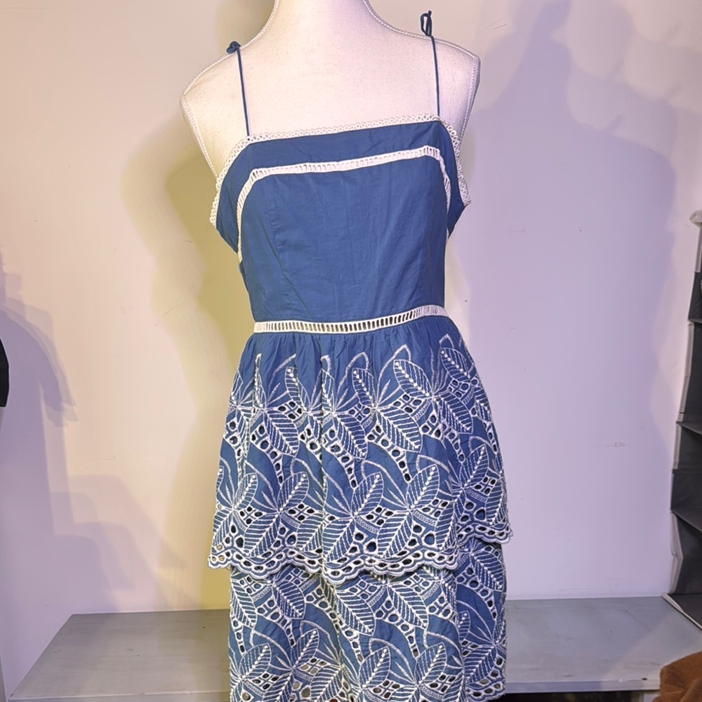 ROMEO & JULIET COUTURE, Blue crochet Tiered Dress, NWT